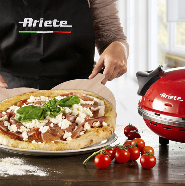 00C090910AR0 ARIETE pekač pizze 909/10 crveni