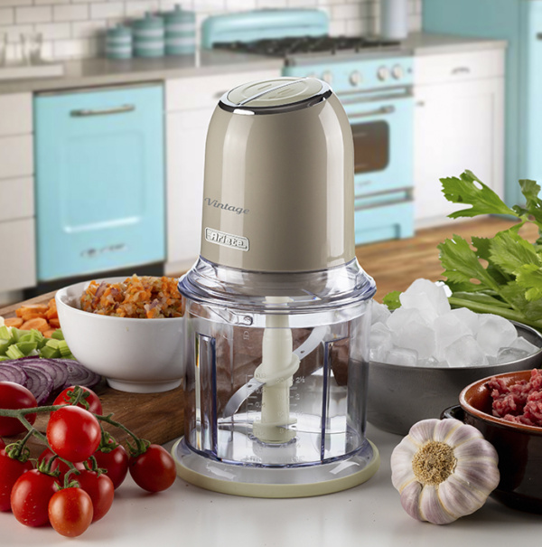 00C043803AR0 ARIETE električna sjeckalica Vintage 438/03 bež